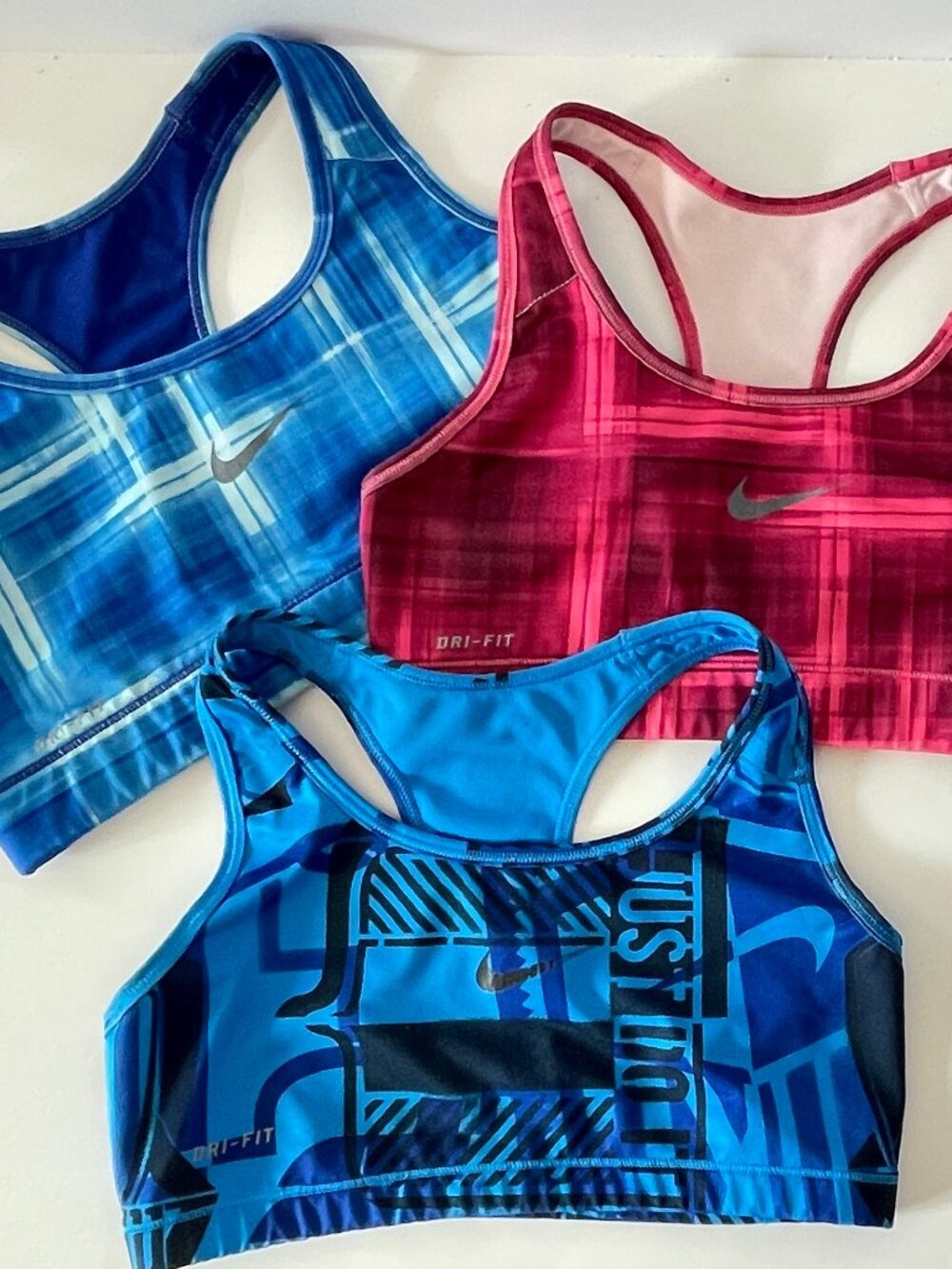 3 X Nike Pro Dry Fit Women’s XS Sports Bra Racerback Lot of 3